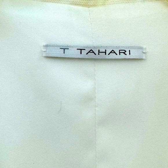 Tahari long zip jacket - Picture 7 of 7
